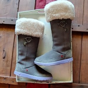 Xtra tall Grey UGGS